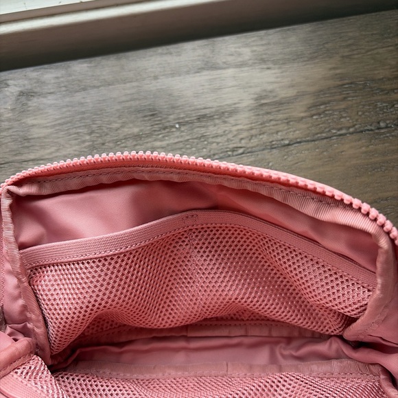 Lululemon Athletica Pink Crossbody Bag - Picture 3 of 6